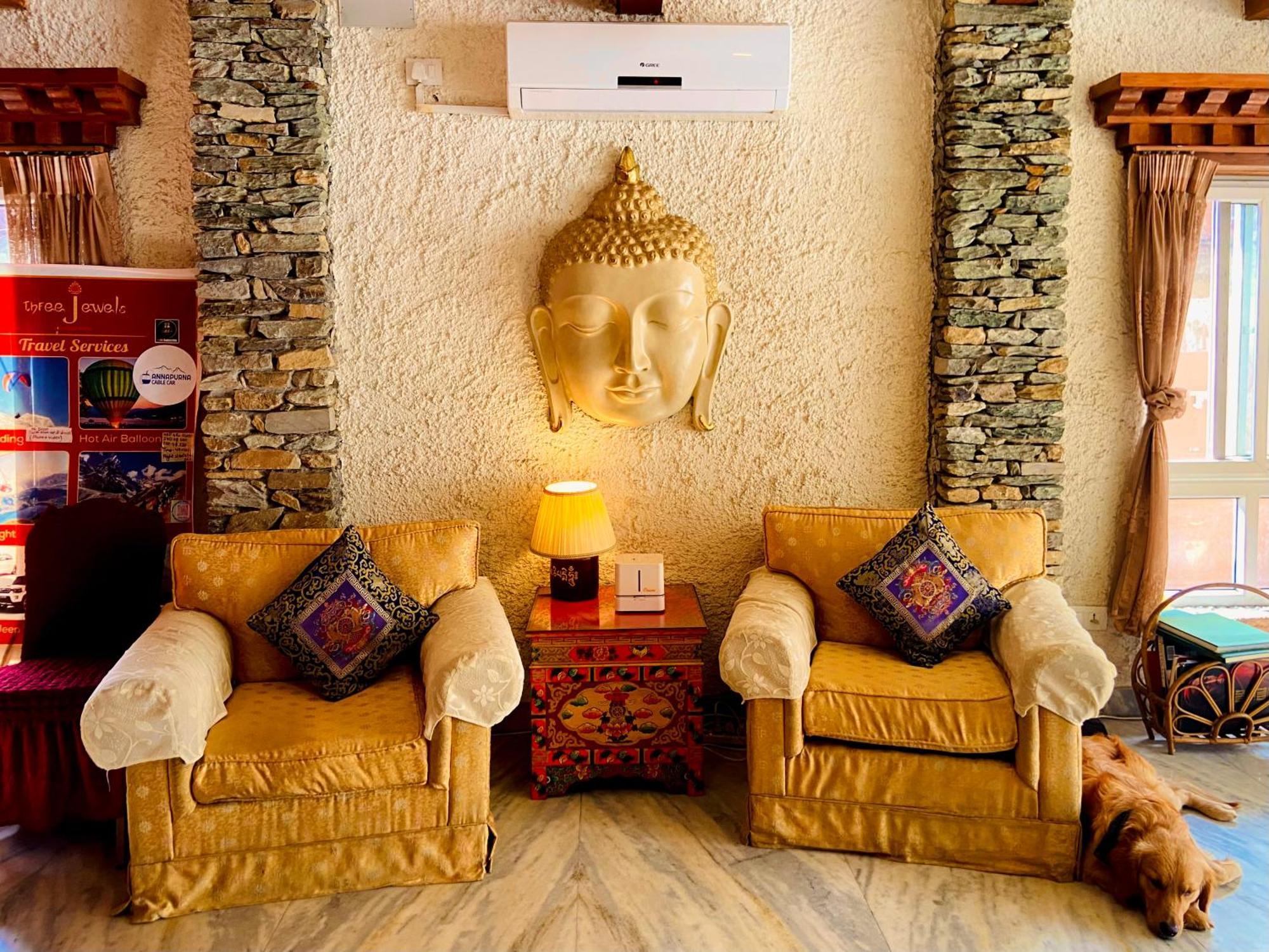 Three Jewels Boutique Hotel Pokhara Luaran gambar