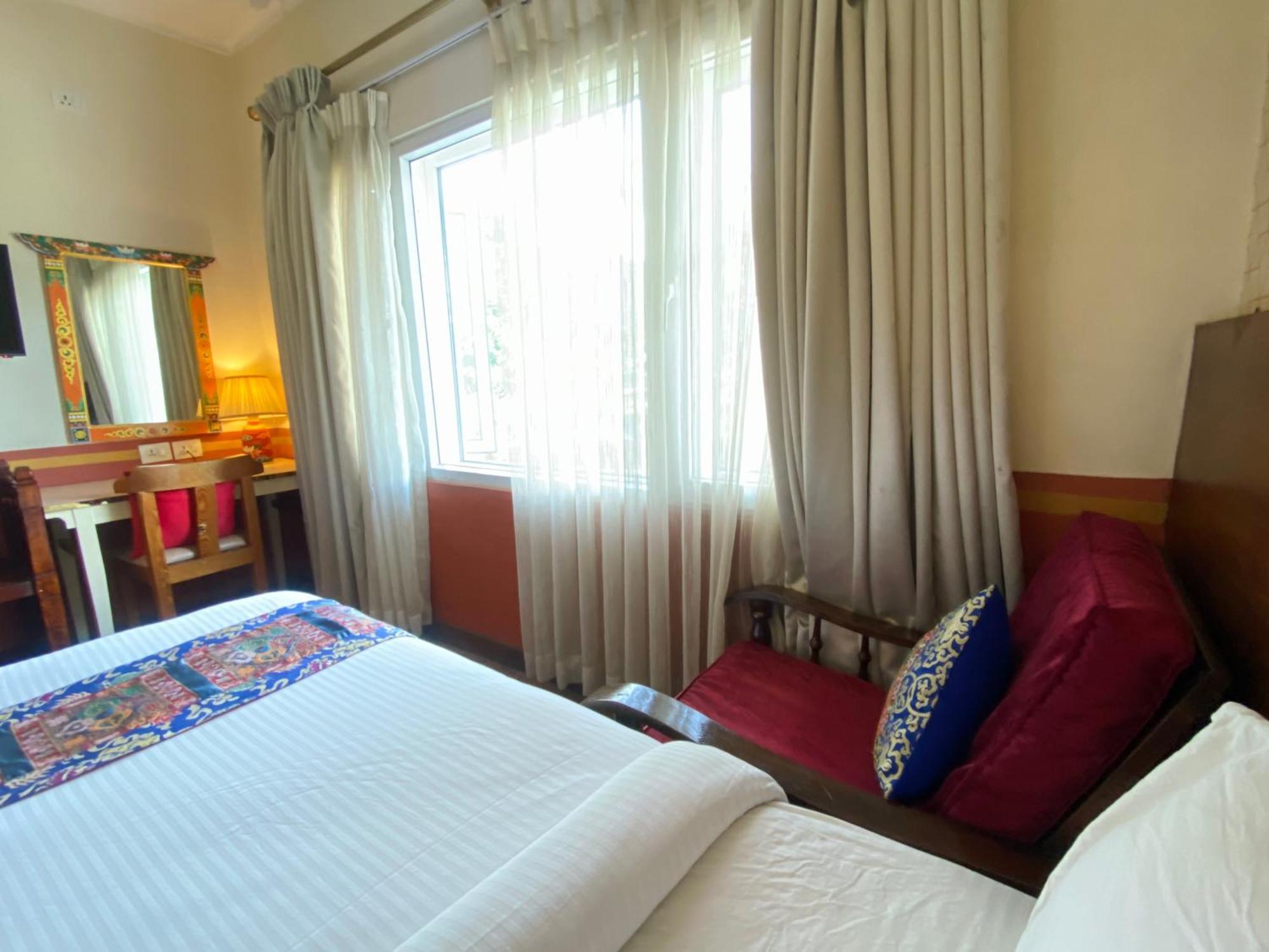 Three Jewels Boutique Hotel Pokhara Luaran gambar