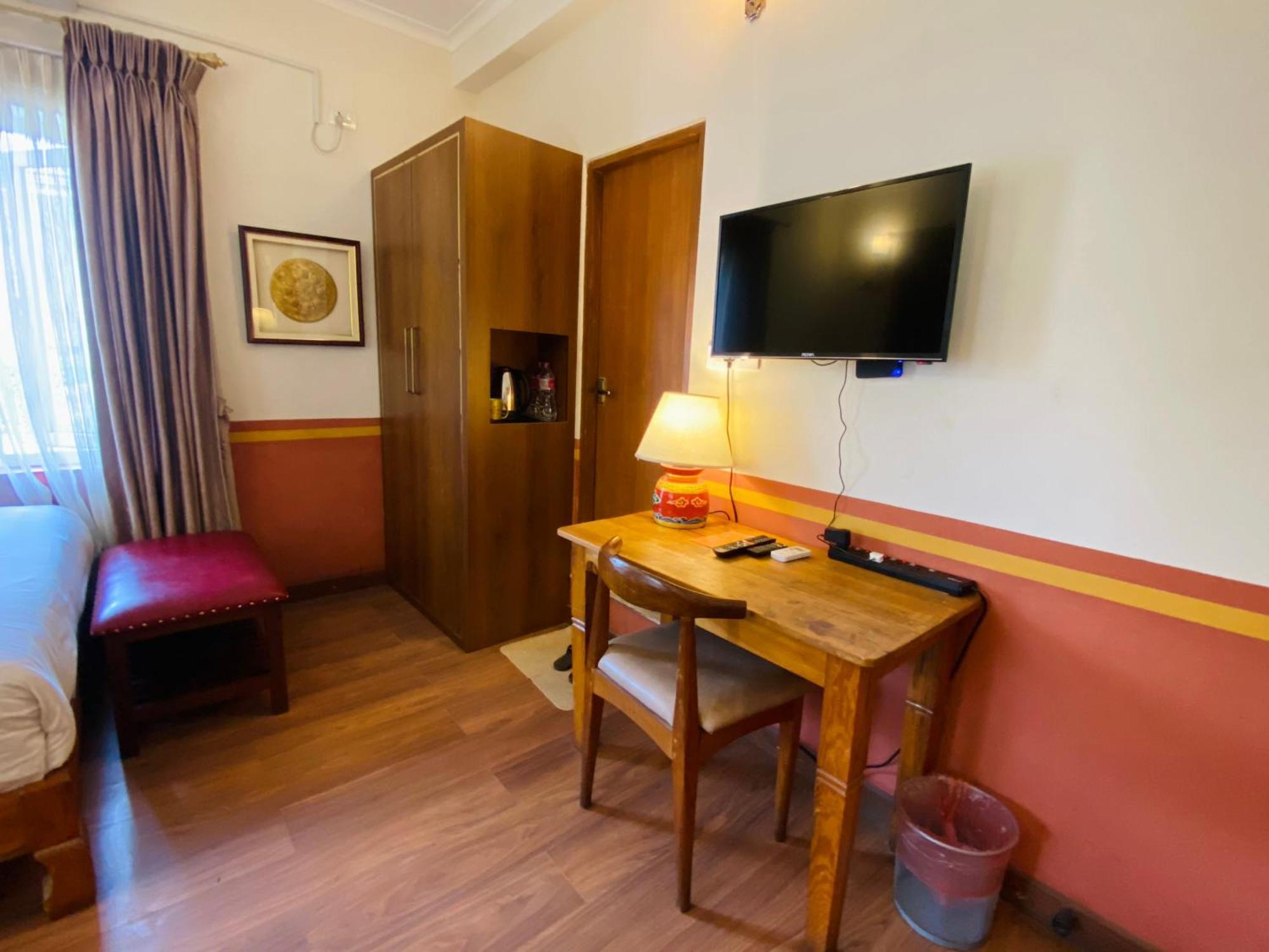 Three Jewels Boutique Hotel Pokhara Luaran gambar