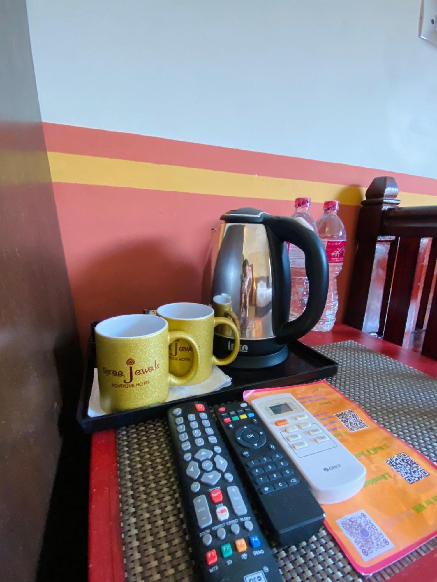 Three Jewels Boutique Hotel Pokhara Luaran gambar