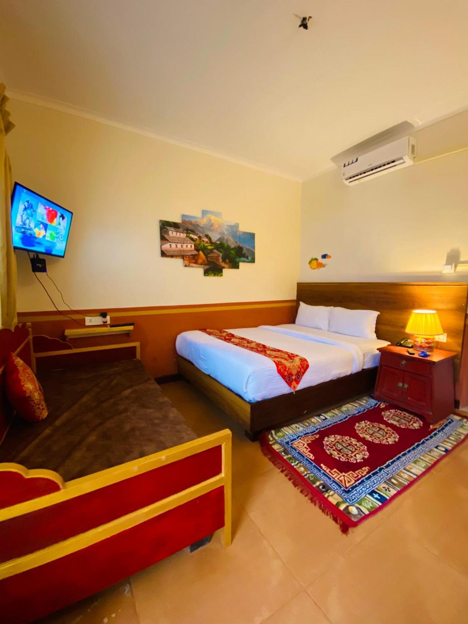 Three Jewels Boutique Hotel Pokhara Luaran gambar