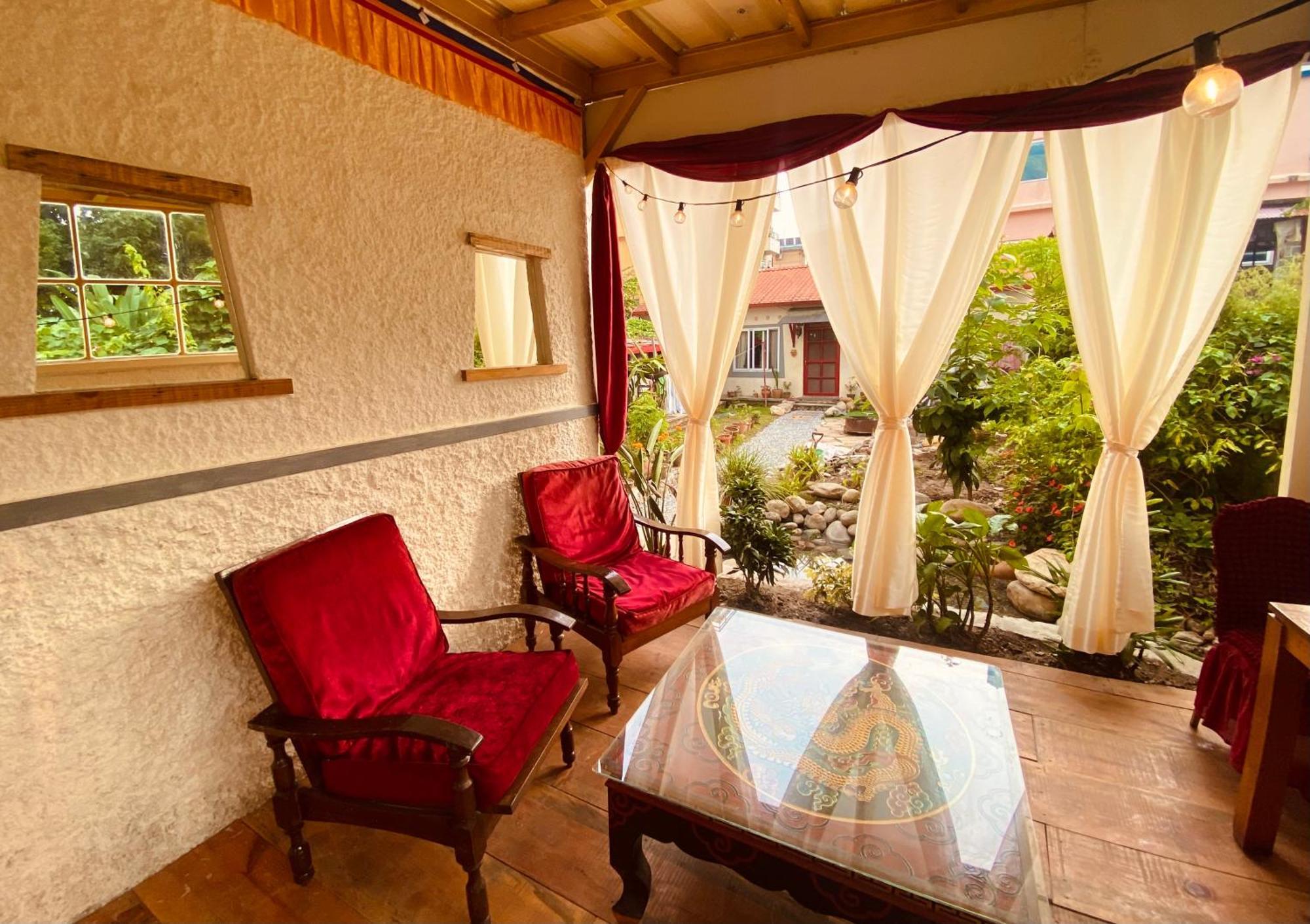 Three Jewels Boutique Hotel Pokhara Luaran gambar