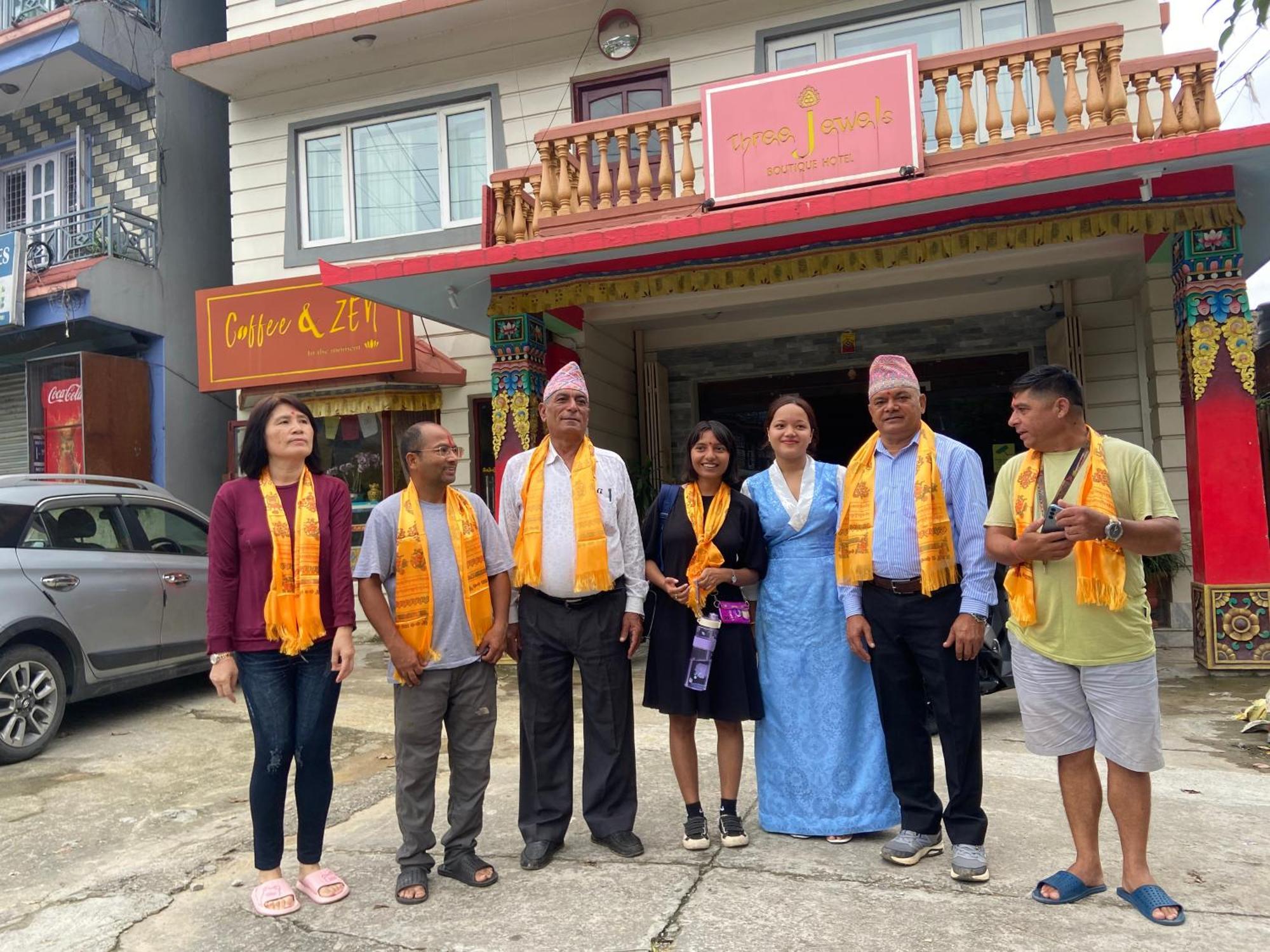 Three Jewels Boutique Hotel Pokhara Luaran gambar