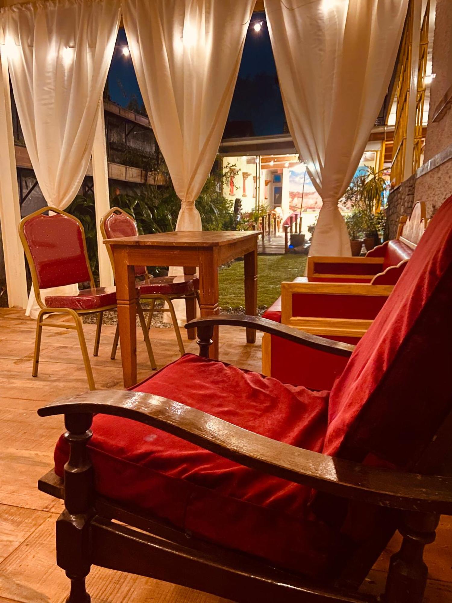 Three Jewels Boutique Hotel Pokhara Luaran gambar