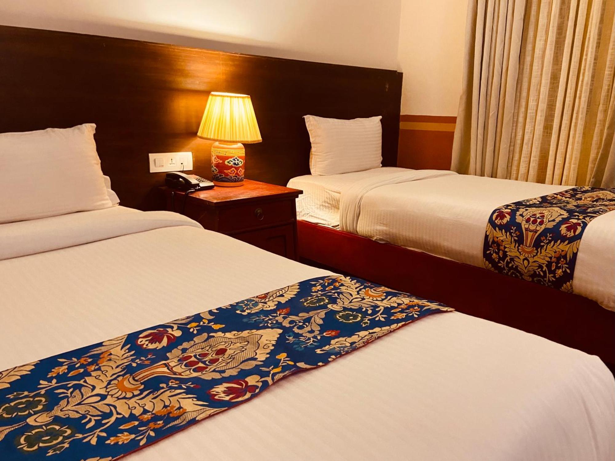 Three Jewels Boutique Hotel Pokhara Luaran gambar